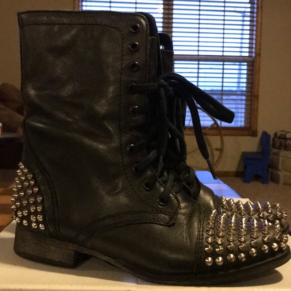 Steve Madden Shoes - Steve Madden Tarrney boot.  Size 7.5